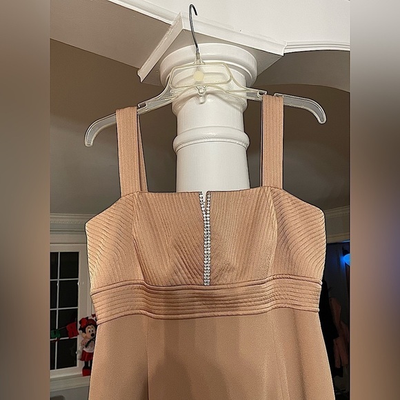 Franscara Beker Toronto tan satin special occasion formal gown & jacket - Picture 4 of 10